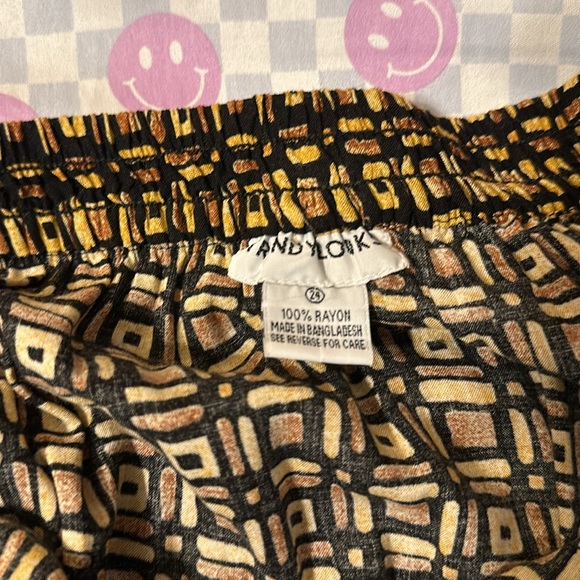 THRIFTED!! Brown/ black skirt - Picture 3 of 4